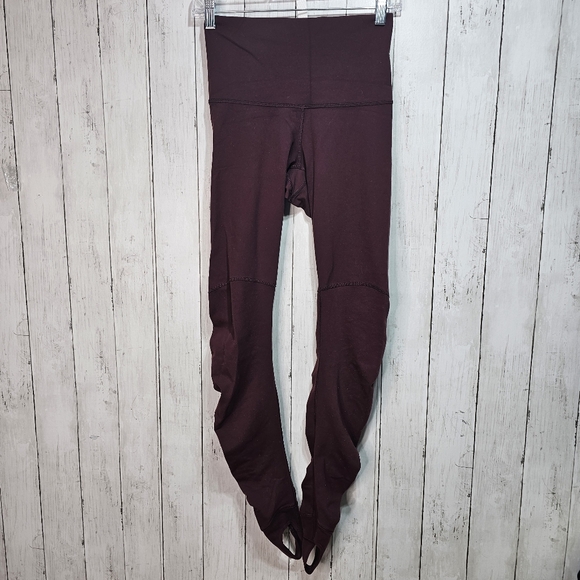 Lululemon Women's Wunder Under Stirrup Leggings Bordeaux Drama Pants Size 6. - Picture 5 of 12